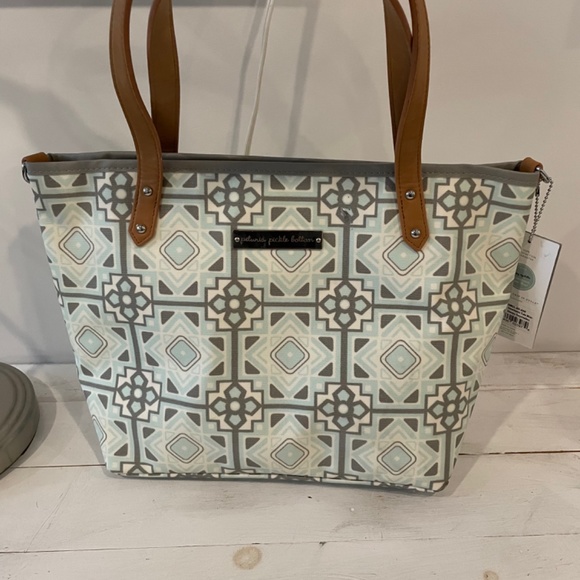Petunia pickle bottom diaper bag - brand new - Picture 6 of 6